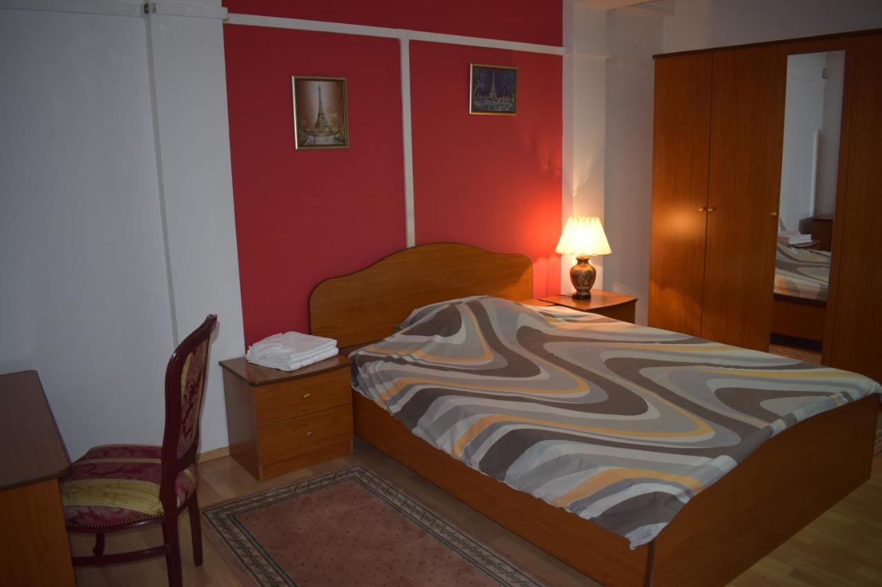 Klara'S Apartment Ниш Экстерьер фото