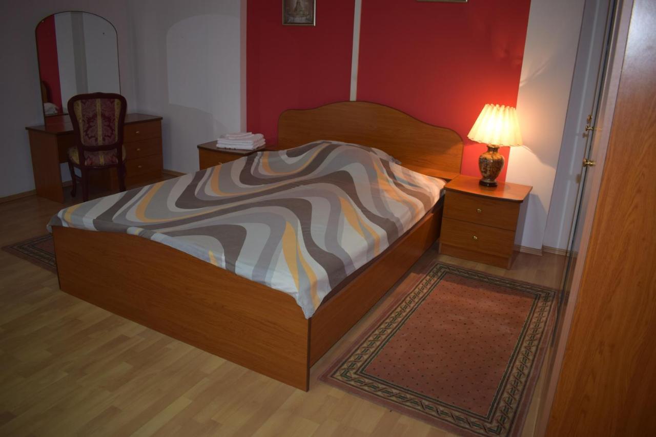 Klara'S Apartment Ниш Экстерьер фото